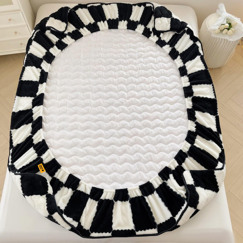 Checkered Milk Velvet Fitted Mattress Cover with Elastic Band