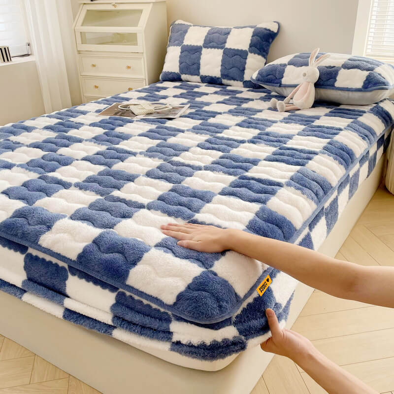 Checkered Milk Velvet Fitted Mattress Cover with Elastic Band